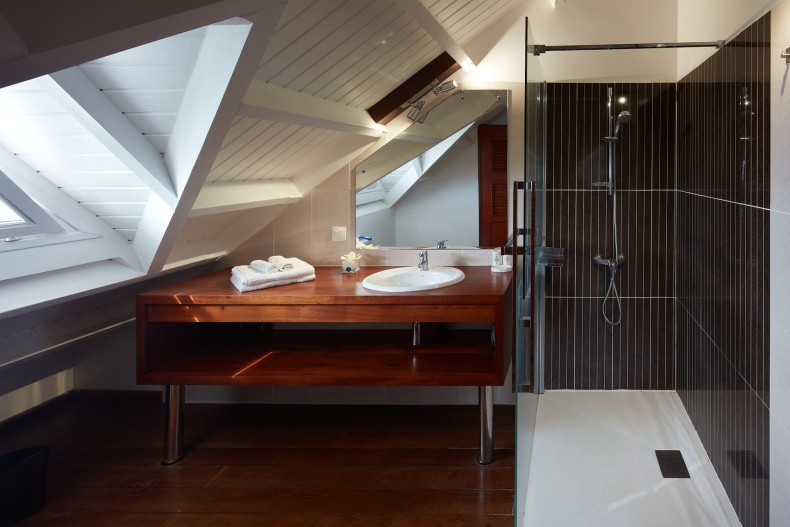 Salle de bain à l'étage